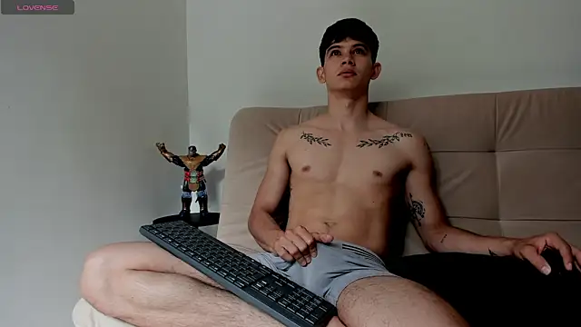 2Amateur Guys online show from 11-29-25, 04:29