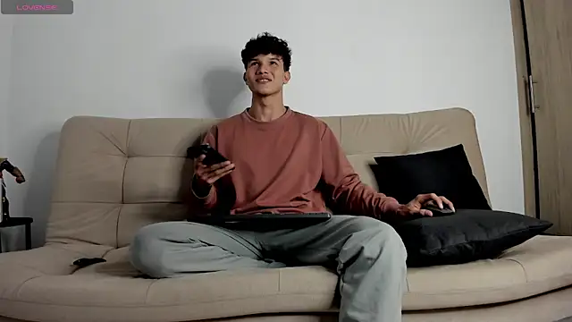 2Amateur Guys online show from 10-13-25, 11:27