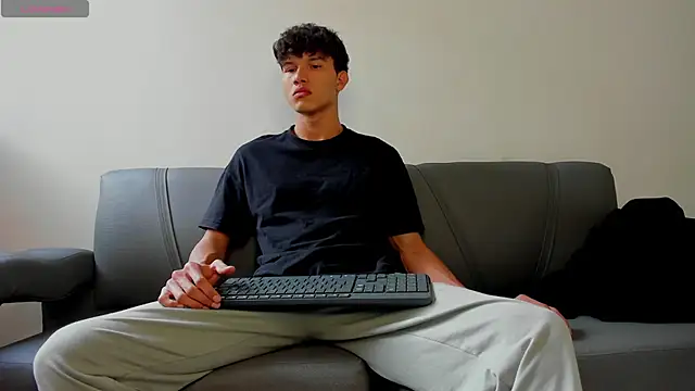 2Amateur Guys online show from 01-18-26, 10:02