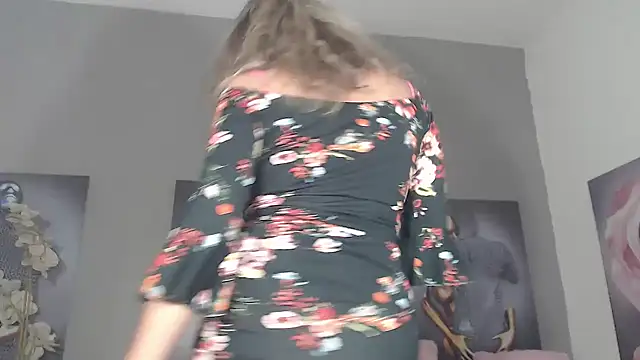 AntonellaBlanc online show from 07-16-26, 05:04