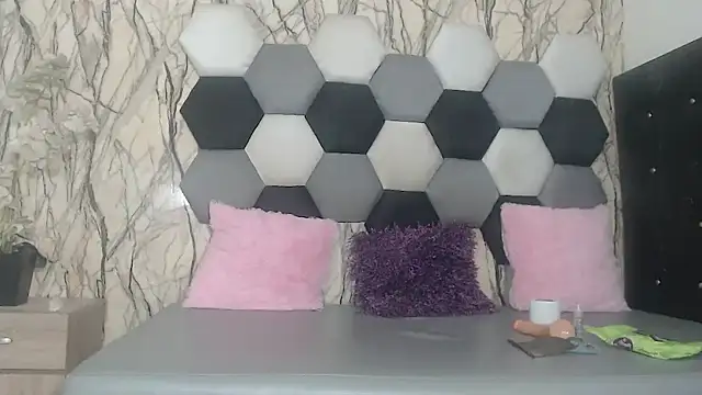 AntonellaBlanc online show from 02-03-26, 06:22