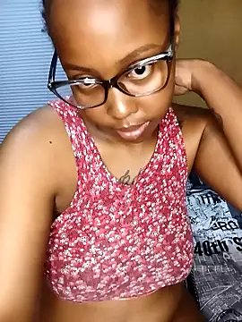 Snapshot of PreggyBunny chatting on 11-02-25, 06:02 PreggyBunny online show from 11-02-25, 06:02