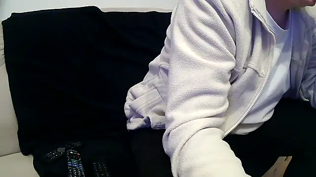 Lavastrom3 online show from 12-20-25, 03:59