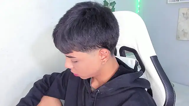 Thomas wil online show from 10-29-25, 07:18