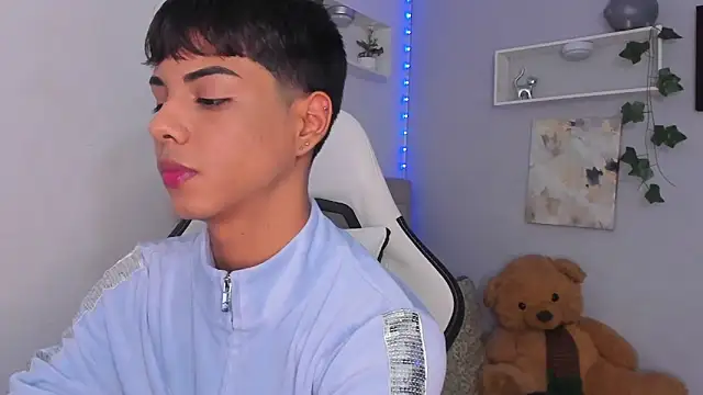 Thomas wil online show from 11-01-25, 01:23