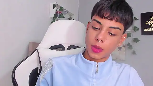 Thomas wil online show from 11-15-25, 03:21