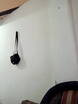 Snapshot of Hanna_Kieran chatting on 10-01-25, 02:38 Hanna Kieran online show from 10-01-25, 02:38
