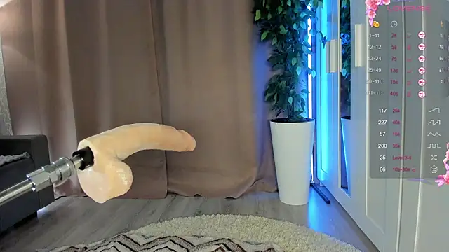 Juicy Vikki online show from 11-07-25, 12:21