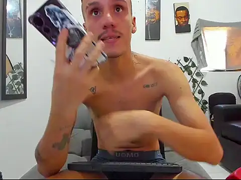 Latins Boss online show from 07-14-26, 05:19