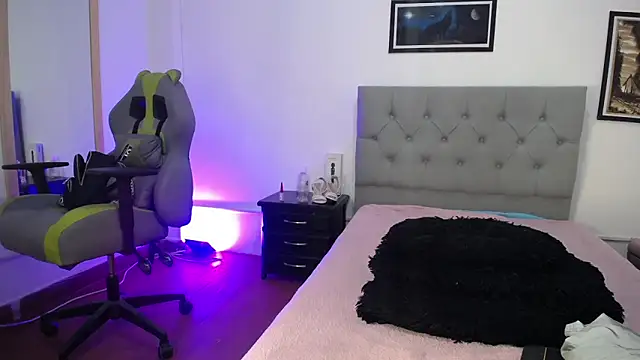 Esmeraldaa- online show from 11-01-25, 11:31