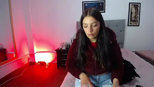 Esmeraldaa- online show from 11-08-25, 03:54