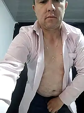 BigCristh79 online show from 11-18-25, 02:42