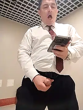 BigCristh79 online show from 04-14-26, 02:16