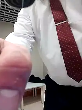 BigCristh79 online show from 11-11-25, 04:40