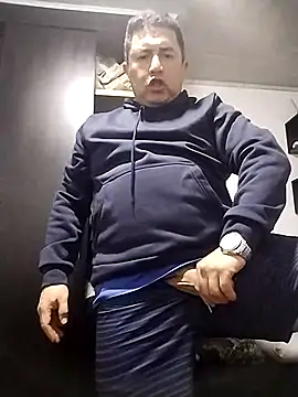 BigCristh79 online show from 11-20-25, 05:08