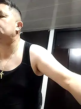 BigCristh79 online show from 12-17-25, 08:36