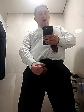 BigCristh79 online show from 11-29-25, 04:07