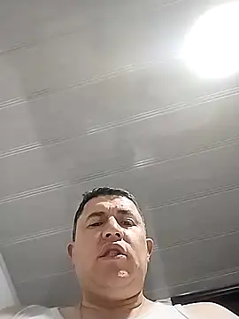 BigCristh79 online show from 11-05-25, 08:56