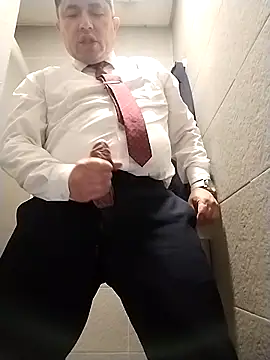 BigCristh79 online show from 11-08-25, 09:18