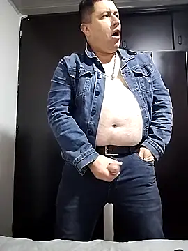 BigCristh79 online show from 04-07-26, 01:57