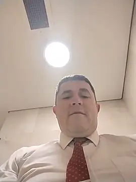BigCristh79 online show from 05-19-26, 01:56
