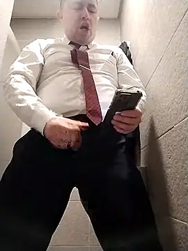 BigCristh79 online show from 04-17-26, 07:55