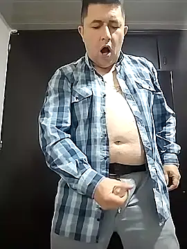 BigCristh79 online show from 01-06-26, 01:37