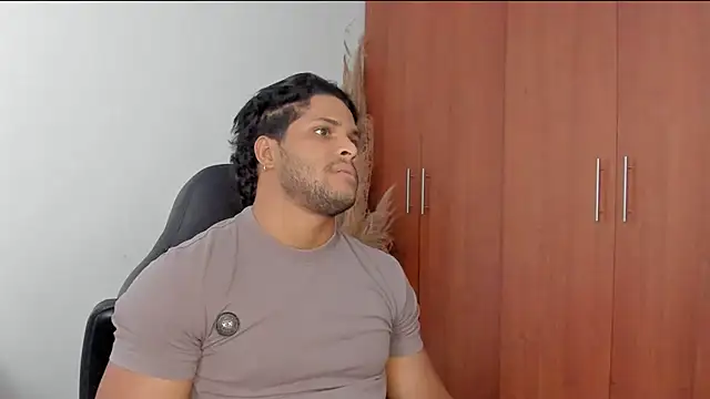 Snapshot of Evansdark1 chatting on 04-05-26, 10:16 Evansdark1 online show from 04-05-26, 10:16