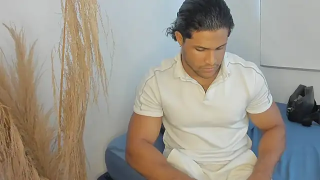 Snapshot of Evansdark1 chatting on 02-19-26, 09:45 Evansdark1 online show from 02-19-26, 09:45