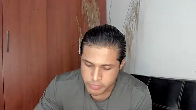 Evansdark1 online show from 10-22-25, 01:38