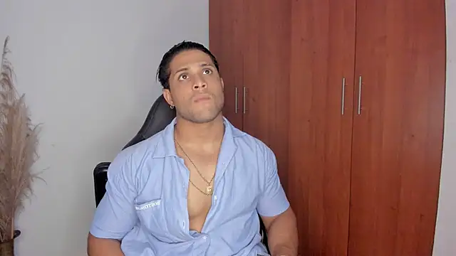 Snapshot of Evansdark1 chatting on 03-28-26, 11:28 Evansdark1 online show from 03-28-26, 11:28