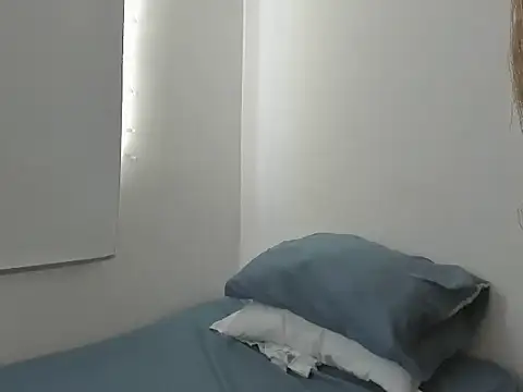 Snapshot of Evansdark1 chatting on 03-22-26, 10:22 Evansdark1 online show from 03-22-26, 10:22