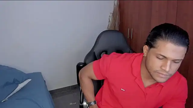 Snapshot of Evansdark1 chatting on 04-13-26, 11:09 Evansdark1 online show from 04-13-26, 11:09