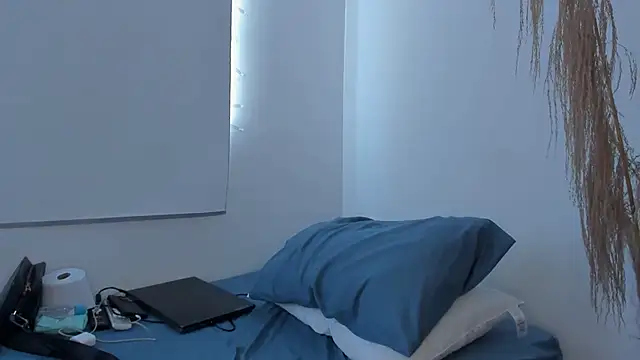 Snapshot of Evansdark1 chatting on 03-18-26, 10:21 Evansdark1 online show from 03-18-26, 10:21