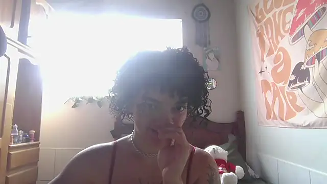 Snapshot of CamillyBlum chatting on 02-25-26, 04:18 CamillyBlum online show from 02-25-26, 04:18