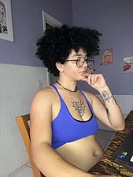 CamillyBlum online show from 10-18-25, 10:01