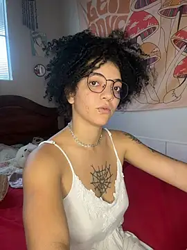 Snapshot of CamillyBlum chatting on 01-16-26, 10:03 CamillyBlum online show from 01-16-26, 10:03