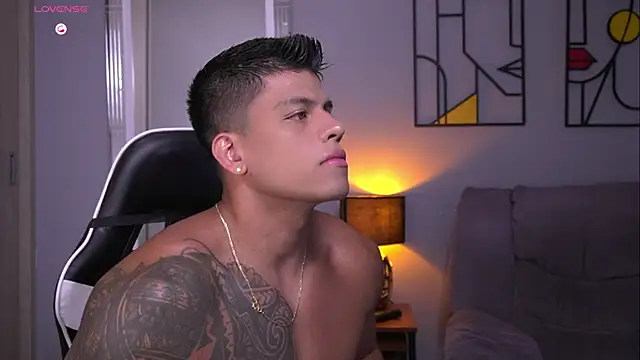 tyler muscle1 online show from 05-30-26, 03:39