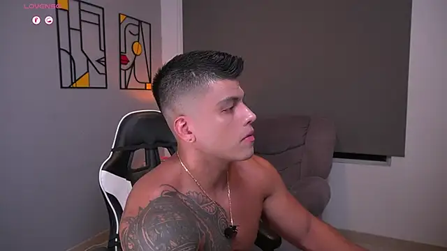 tyler muscle1 online show from 04-07-26, 02:02