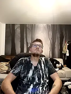 liema3156 online show from 10-21-25, 06:40