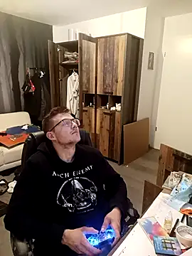 liema3156 online show from 11-03-25, 08:56