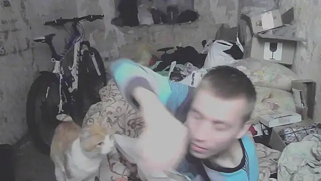 Snapshot of makarov1993 chatting on 10-04-25, 11:39 makarov1993 online show from 10-04-25, 11:39