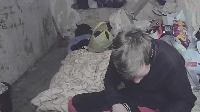 Snapshot of makarov1993 chatting on 11-07-25, 10:57 makarov1993 online show from 11-07-25, 10:57