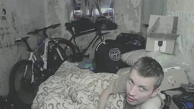 Snapshot of makarov1993 chatting on 09-27-25, 05:02 makarov1993 online show from 09-27-25, 05:02