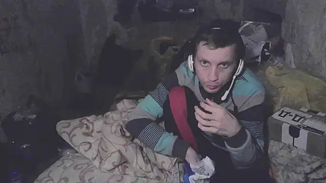 Snapshot of makarov1993 chatting on 11-25-25, 09:48 makarov1993 online show from 11-25-25, 09:48