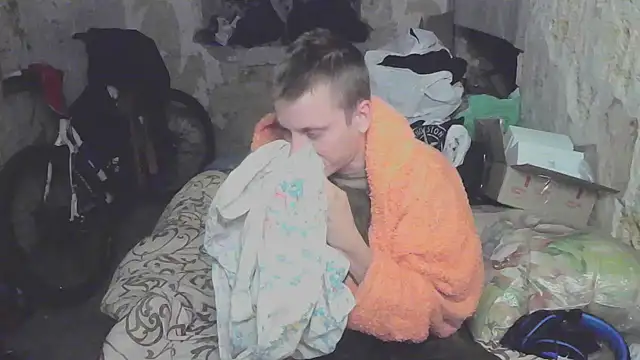 Snapshot of makarov1993 chatting on 09-13-25, 08:42 makarov1993 online show from 09-13-25, 08:42
