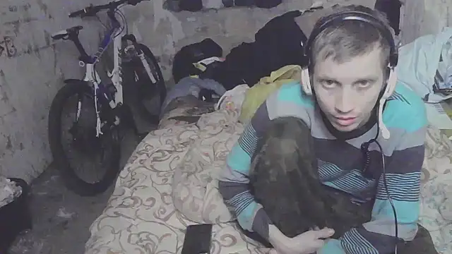 Snapshot of makarov1993 chatting on 10-27-25, 10:00 makarov1993 online show from 10-27-25, 10:00