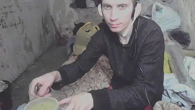 Snapshot of makarov1993 chatting on 11-08-25, 12:09 makarov1993 online show from 11-08-25, 12:09