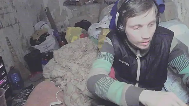 Snapshot of makarov1993 chatting on 02-25-26, 11:04 makarov1993 online show from 02-25-26, 11:04