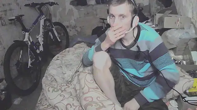 Snapshot of makarov1993 chatting on 10-10-25, 08:31 makarov1993 online show from 10-10-25, 08:31
